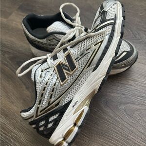 New Balance 1906R 'Metallic Silver Metallic Gold'